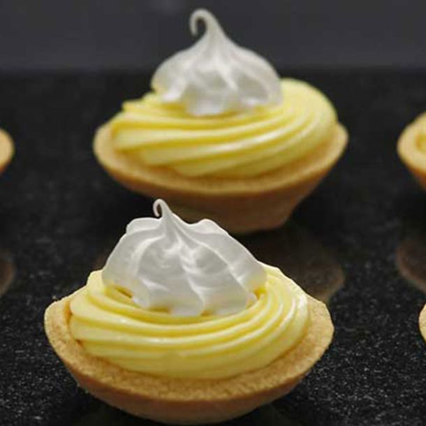 Dolci pasticcini biscotti artigianali della pasticceria sita a Pavia senza lattosio biologico