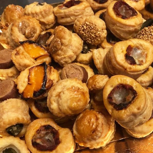 Salatini artigianali e panettone gastronomico della pasticceria sita a Pavia senza lattosio biologico